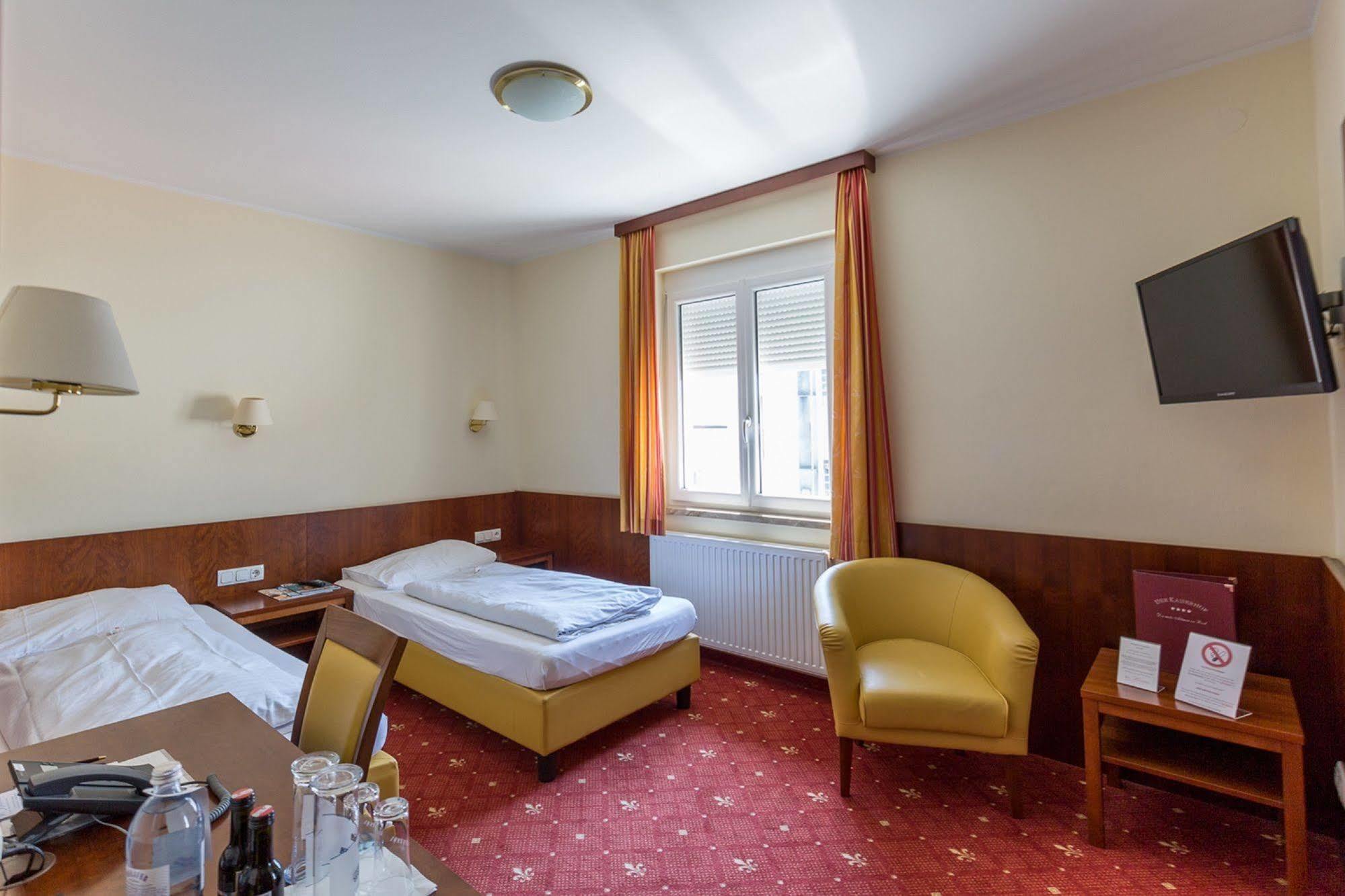 Der Kaiserhof Ried Ried im Innkreis Buitenkant foto